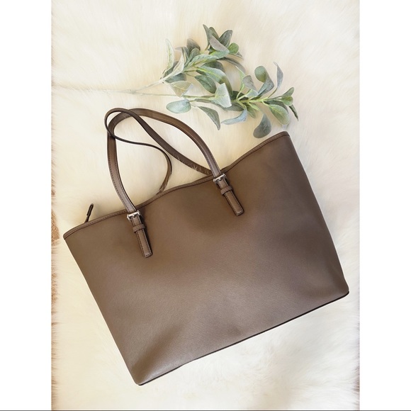 Michael Kors laptop tote bag - Picture 3 of 11